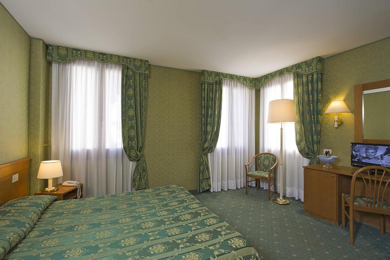 Hotel Nazionale Venice Luaran gambar