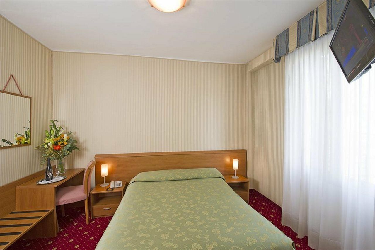 Hotel Nazionale Venice Luaran gambar